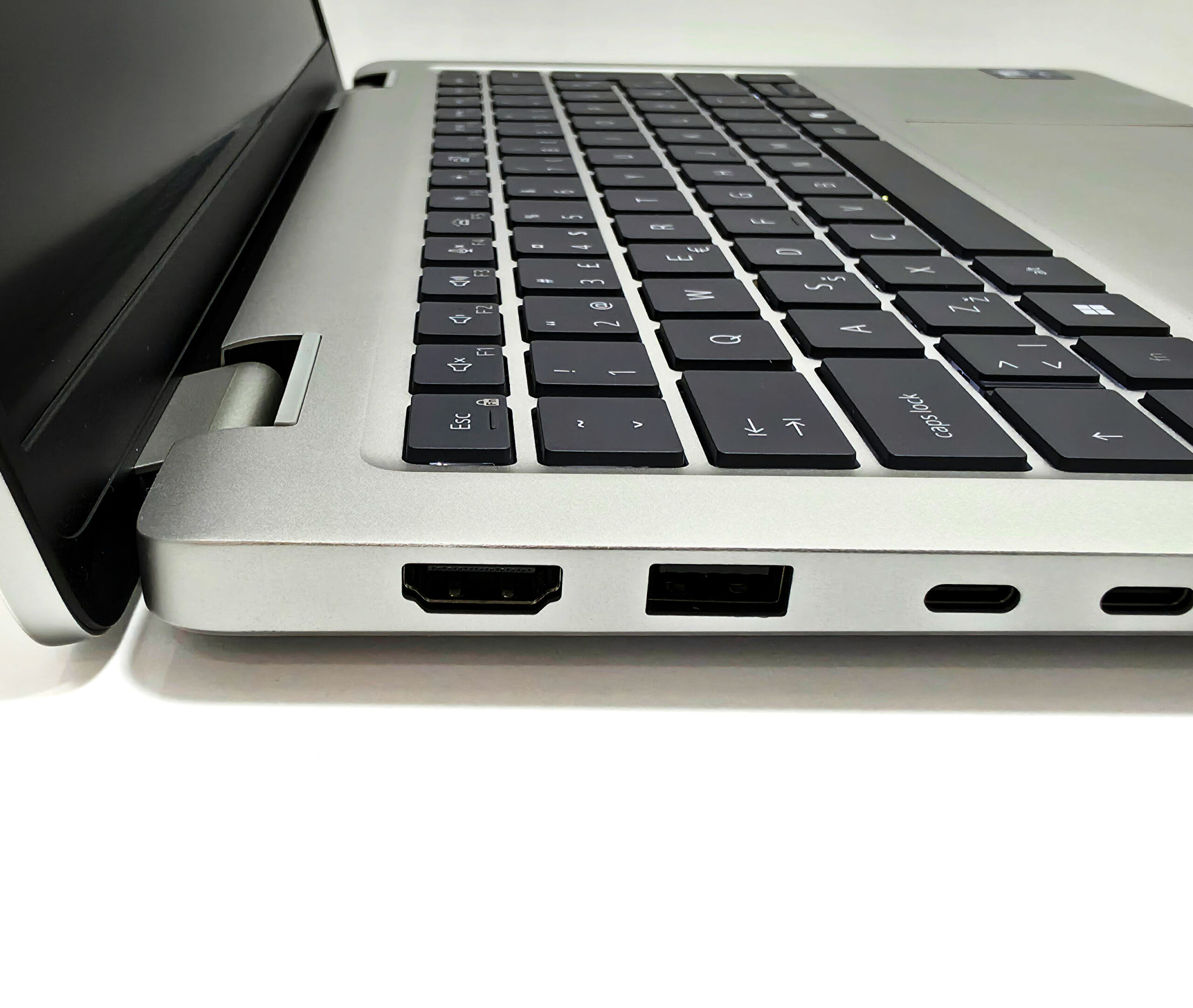 DELL PRO Plus-Ultra 5 235U 14Th-16Ram 512SSD-14" – Image 5